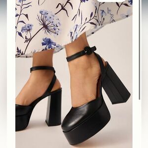 New Anthropologie Maeve Platform Mary Jane chunky closed toe Heels
